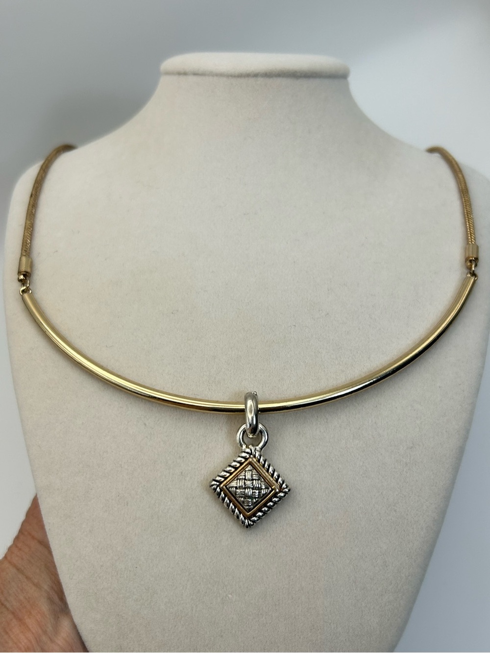 Gold-Tone Collar Necklace Two-tone Silver Square Woven Design Pendant 15" - 17"